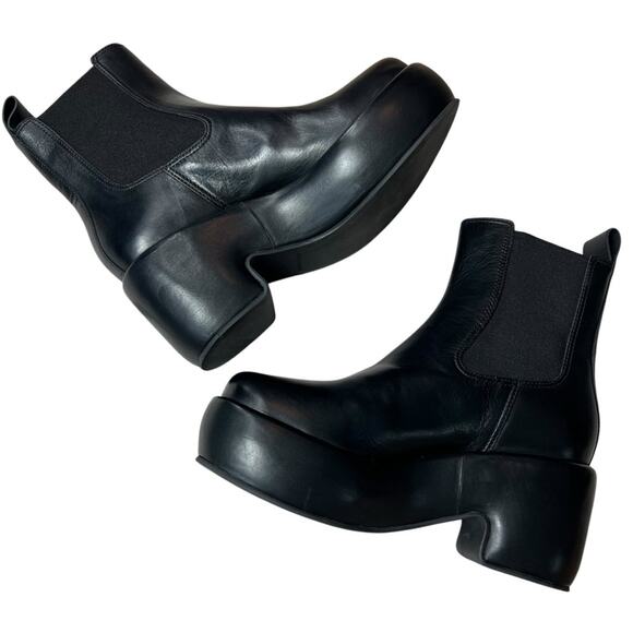 EVERLANE The Puffa Chelsea Boot Black Leather Pull On High Heel Platform 9 NEW - Picture 7 of 9